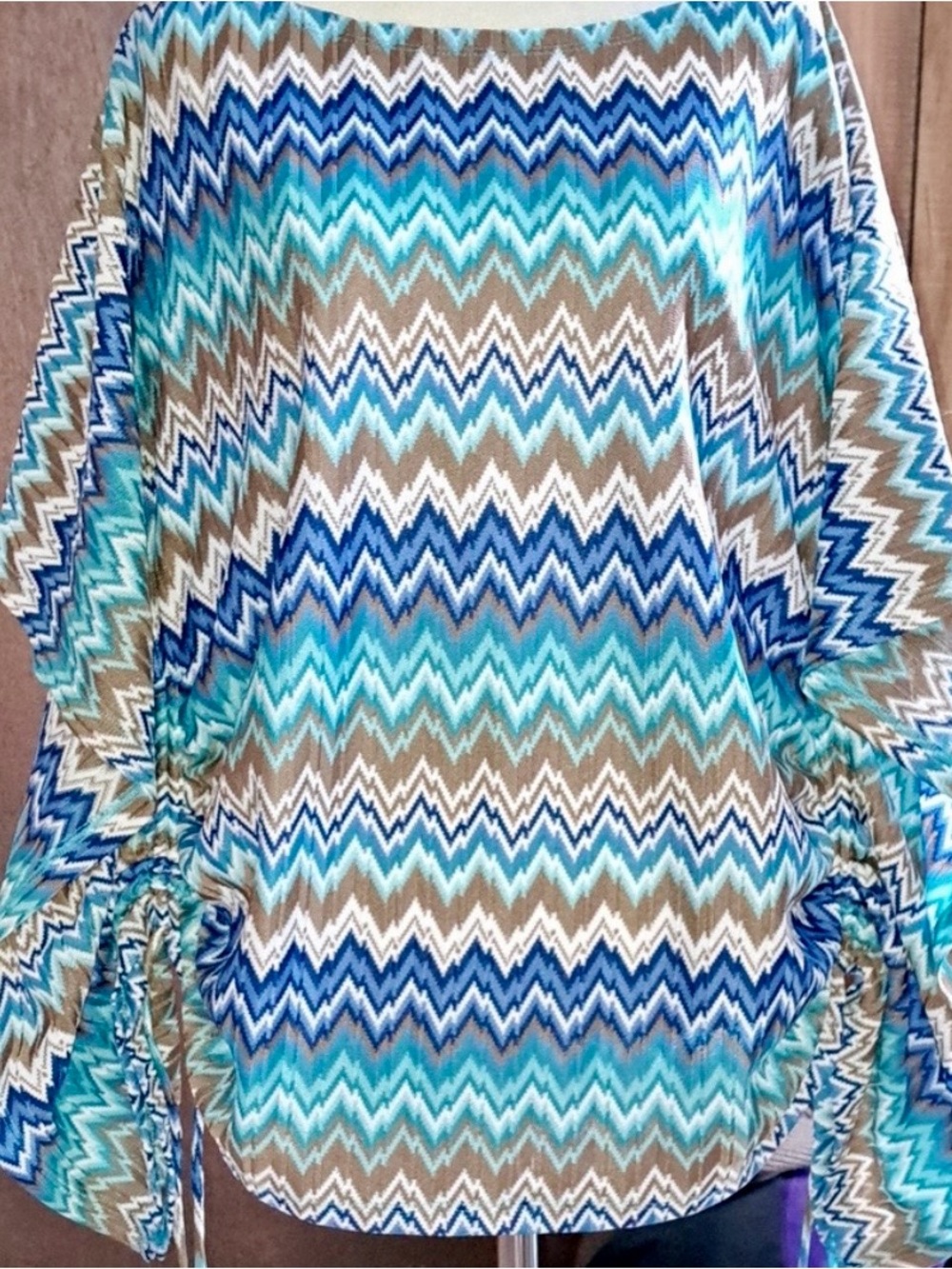 Chevron Ruched Sleeve Top in Aqua, Blue & Tan